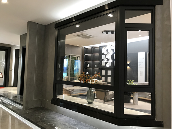 2019年安全門窗哪些品牌好？伊盾門窗怎么樣？佛羅倫薩4