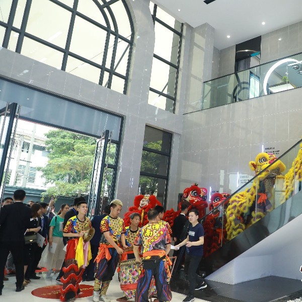 安全門窗哪家好？當屬伊盾門窗制造！