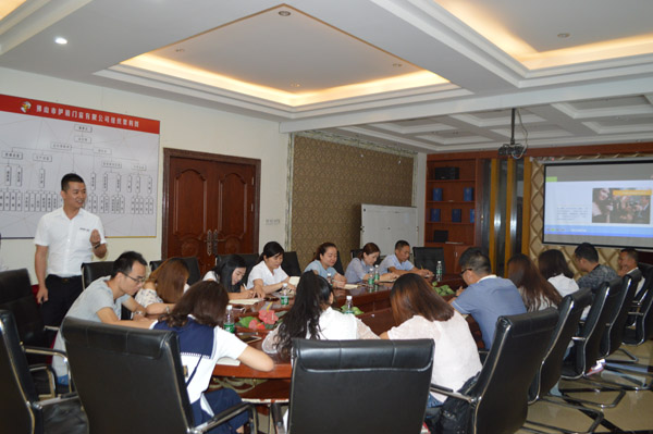 門窗加盟伊盾門窗金牌店長培訓