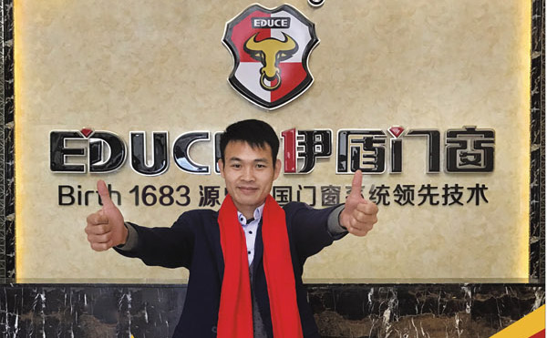 安裝師傅轉型成功的-廣東黃岐門窗加盟商張前進