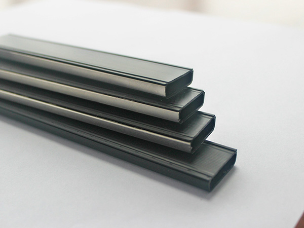 伊盾門窗不銹鋼暖邊條實拍