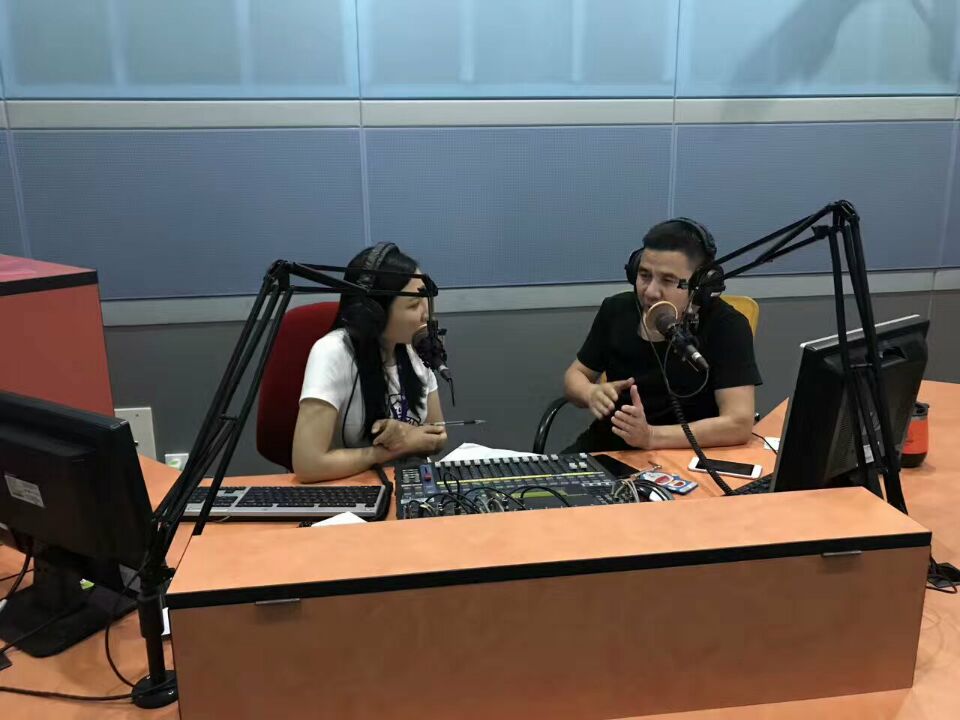 伊盾門窗受邀佛山飛躍924電臺專訪