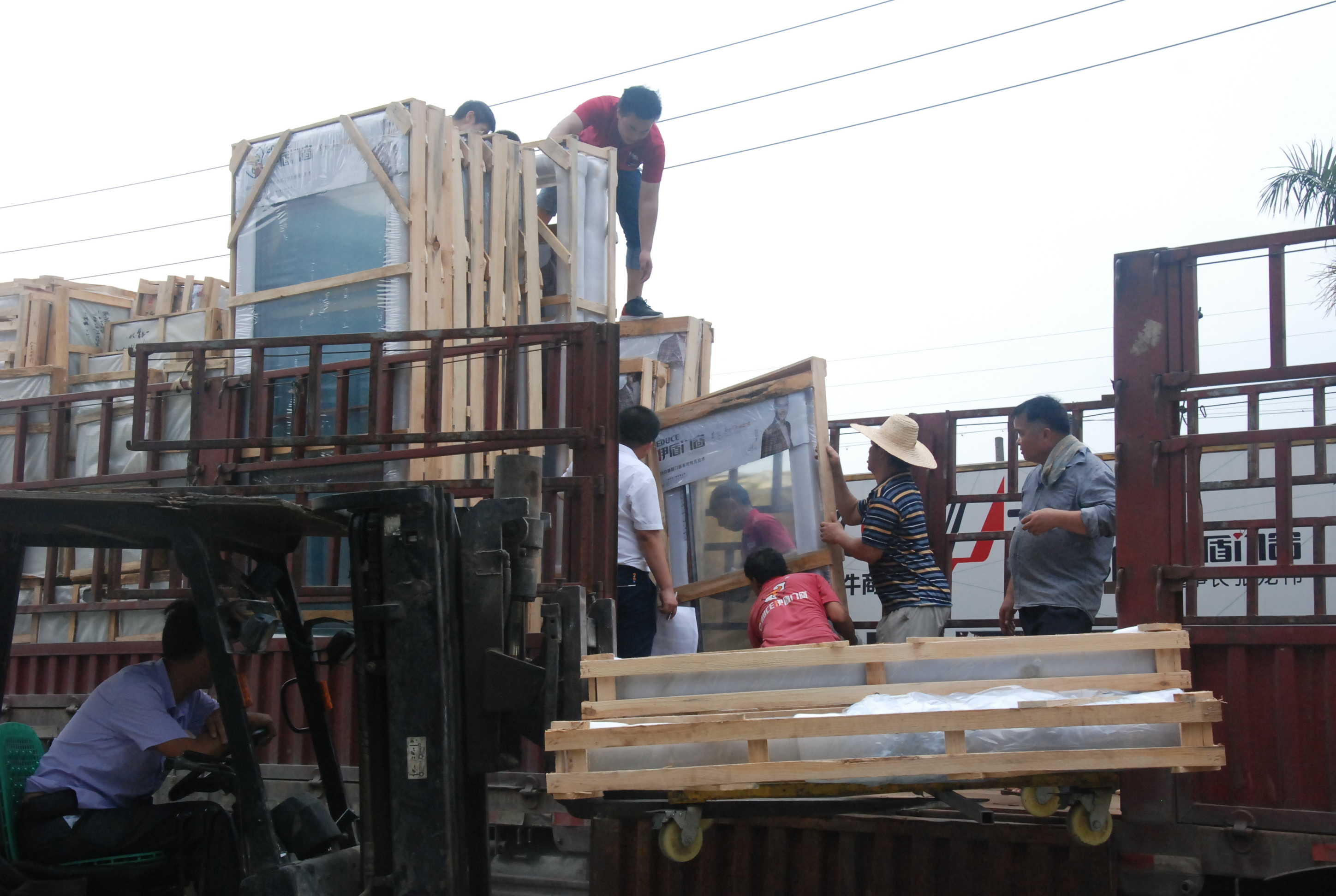 門窗加盟廠家伊盾門窗