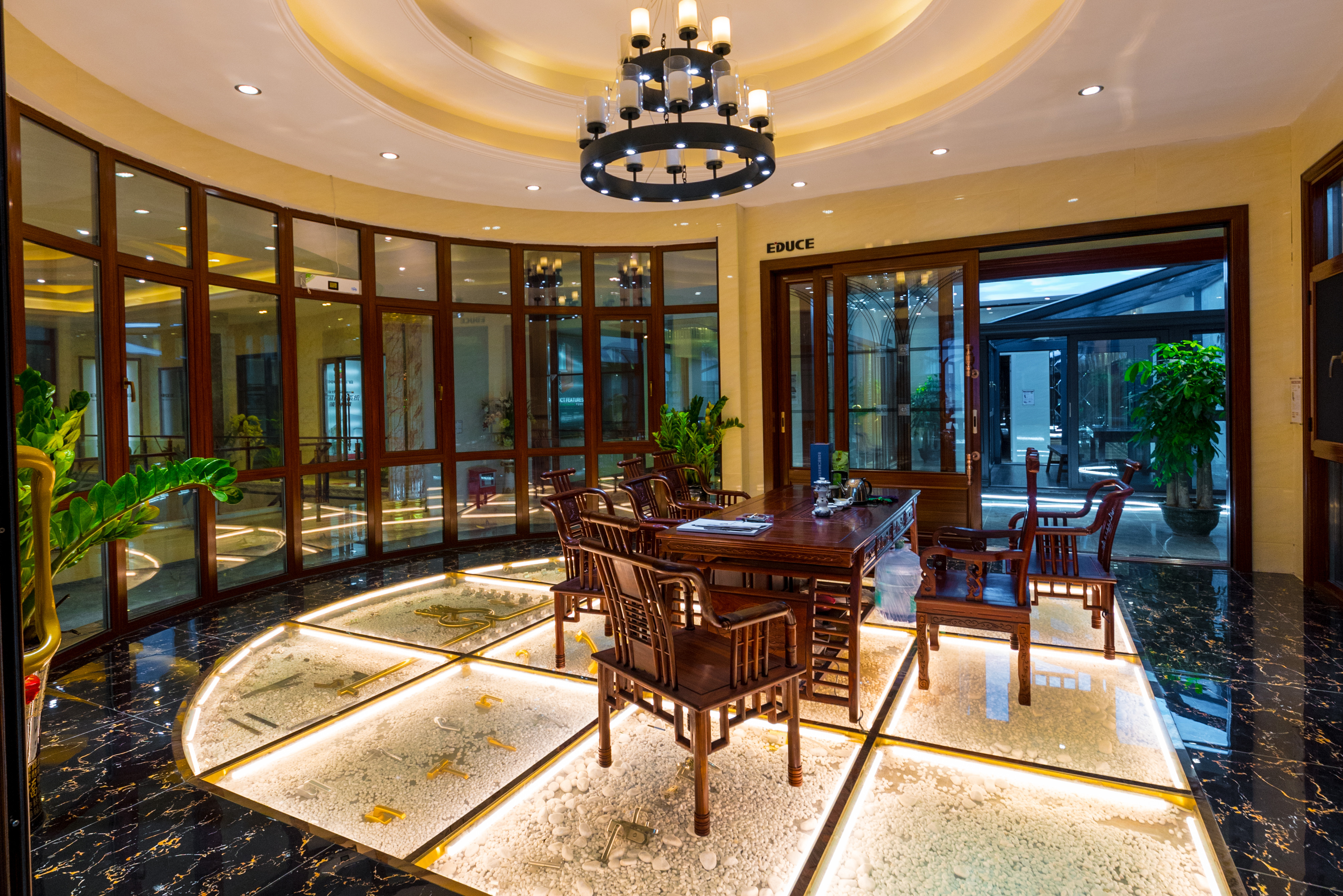 門窗廠家伊盾門窗